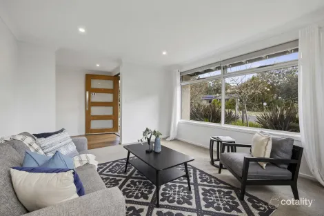 Property photo of 55 Macfarland Crescent Chifley ACT 2606