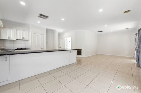 Property photo of 64 Oaklands Way Pakenham VIC 3810