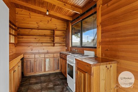 Property photo of 32 Signal Hill Road Dodges Ferry TAS 7173