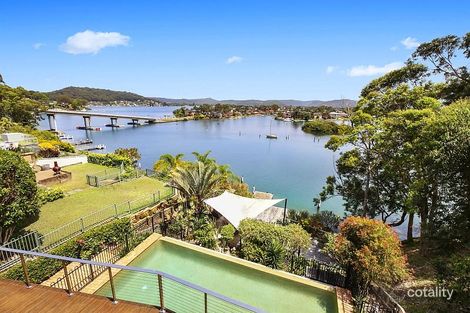 Property photo of 17 Empire Bay Drive Daleys Point NSW 2257