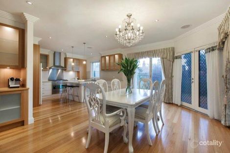 Property photo of 2A Clitheroe Court Glen Iris VIC 3146