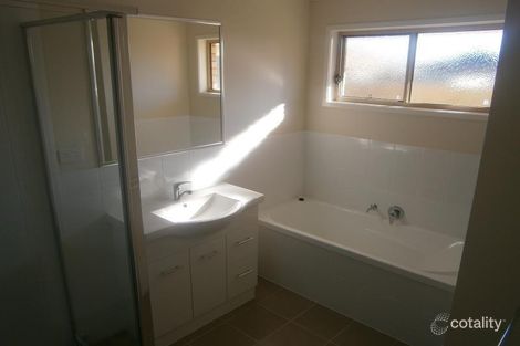 Property photo of 11 Lewis Court Lowood QLD 4311