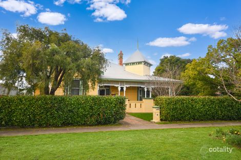 32 Clifton Ave, Stawell, VIC 3380