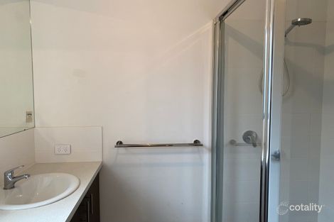 Property photo of 30 Woodbridge Circuit Meadow Springs WA 6210