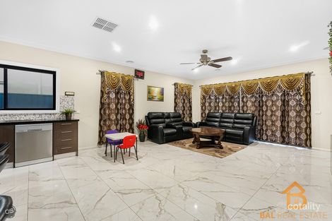 Property photo of 69 Style Way Tarneit VIC 3029