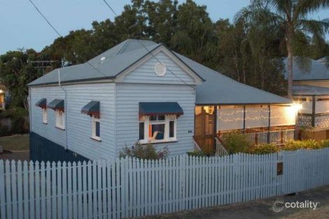 10 Audenshaw St, Highgate Hill, QLD 4101