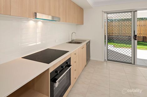 Property photo of 9 Pintail Circuit Deebing Heights QLD 4306
