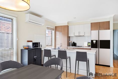 Property photo of 2/9 Cornell Road Truganina VIC 3029