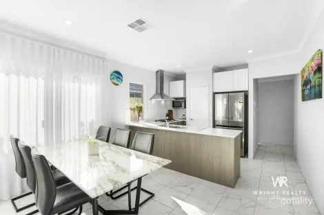 Property photo of 19 Lancaster Loop Piara Waters WA 6112