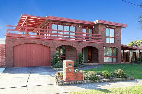 4 Conifer Cl, Gladstone Park, VIC 3043