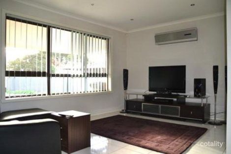 Property photo of 11 Widnes Court Deer Park VIC 3023