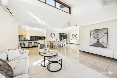 Property photo of 13 Tutt Crescent Chiswick NSW 2046