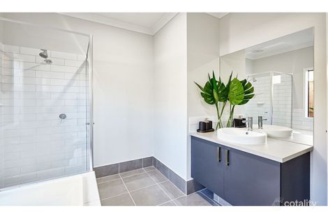 Property photo of 16 Unity Lane South Ripley QLD 4306