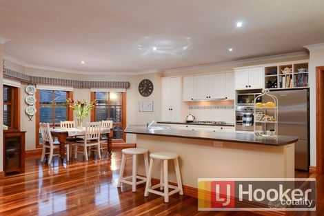 Property photo of 111 Montbrae Circuit Narre Warren North VIC 3804