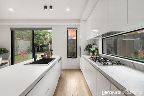 Property photo of 7C Hampton Court Glen Waverley VIC 3150