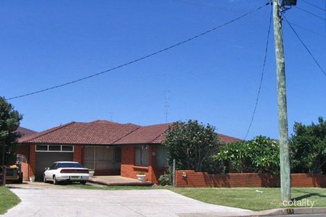 25 Gipps Cres, Barrack Heights, NSW 2528