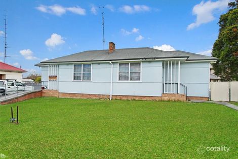 Property photo of 3 Blackman Parade Unanderra NSW 2526