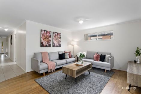 Property photo of 5 Ellenborough Crescent Manor Lakes VIC 3024