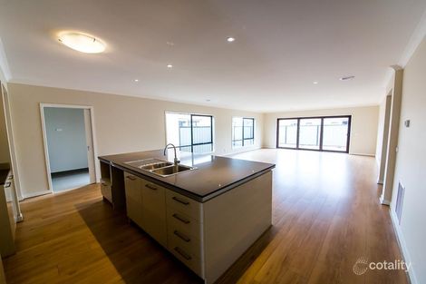 Property photo of 26 Admiration Drive Craigieburn VIC 3064