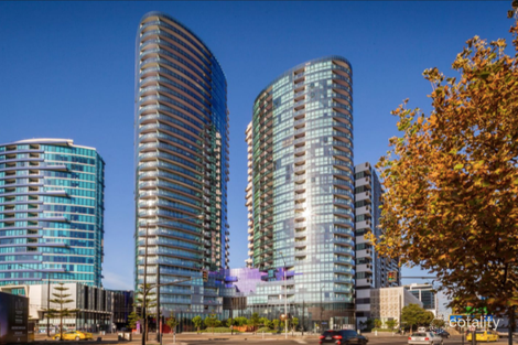 2702n/241 Harbour Esp, Docklands, VIC 3008