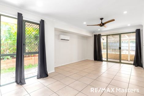 Property photo of 16 Scarlet Place Forest Lake QLD 4078