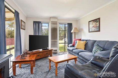 Property photo of 90 Ryans Rise Clonbinane VIC 3658