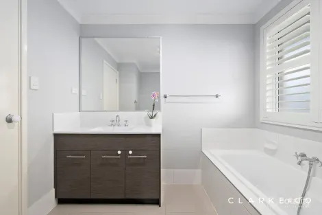 Property photo of 5A Lavinia Close Tenambit NSW 2323