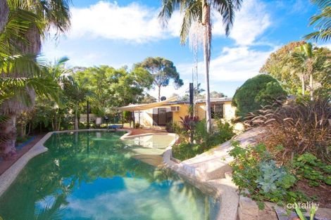 Property photo of 4-6 Karoola Avenue Kingfisher Shores NSW 2259