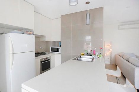 Property photo of 8/30 Pacific Parade Dee Why NSW 2099