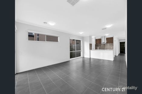 Property photo of 31 Bowling Avenue Point Cook VIC 3030