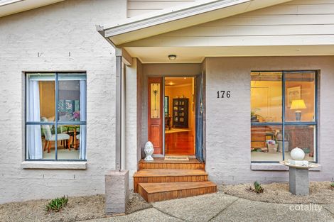 Property photo of 176 Saraband Drive Eatons Hill QLD 4037