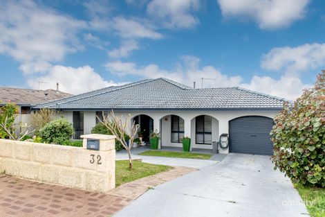 Property photo of 32 Wentworth Way Padbury WA 6025