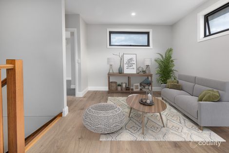 Property photo of 2/8 Bentley Road McCrae VIC 3938
