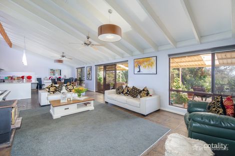 Property photo of 13 Linthorn Crescent Greenmount WA 6056