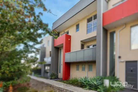 4/18 Lorimer St, Caroline Springs, VIC 3023