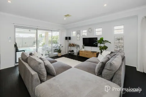 Property photo of 41 Shackleton Terrace Byford WA 6122