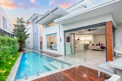 Property photo of 7842 Pavilions Close Hope Island QLD 4212