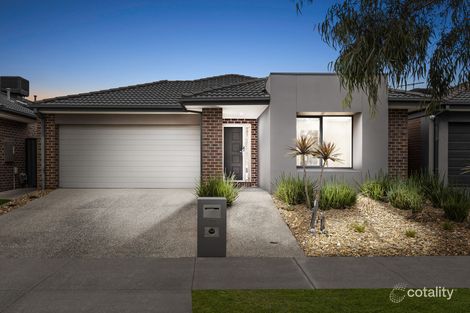 Property photo of 70 Pine Park Drive Wollert VIC 3750