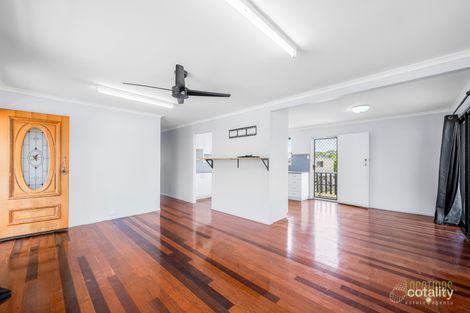 Property photo of 7 Acacia Court Kin Kora QLD 4680