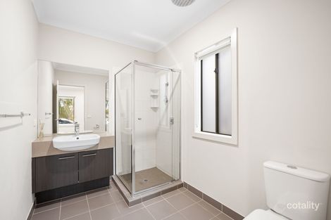 Property photo of 70 Pine Park Drive Wollert VIC 3750