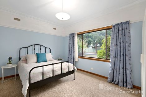 Property photo of 70 Scott Grove Kingsbury VIC 3083