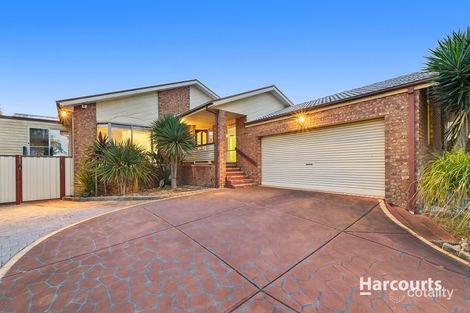 6 LAMBERT CT, ENDEAVOUR HILLS, VIC 3802