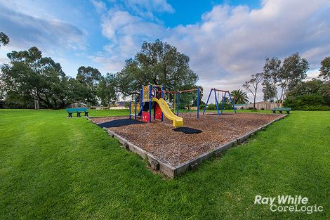 Property photo of 12 Toirram Crescent Cranbourne VIC 3977