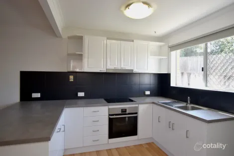 Property photo of 5/4 Lamington Drive South Gladstone QLD 4680