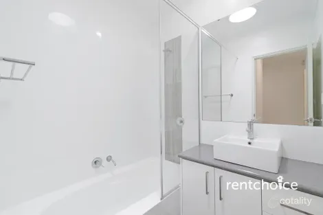 Property photo of 10A Halland Way Westminster WA 6061