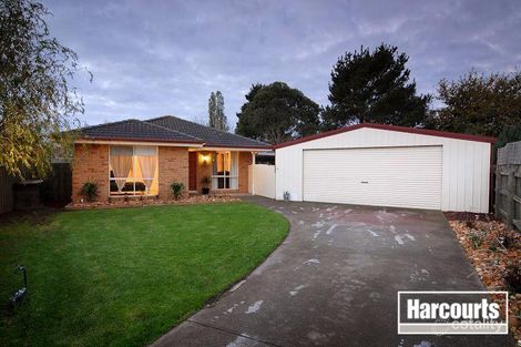 11 Minka Pl, Skye, VIC 3977