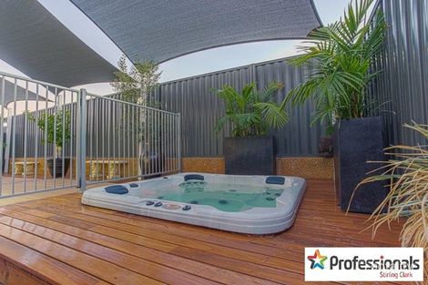 Property photo of 3 Stable Vista The Vines WA 6069