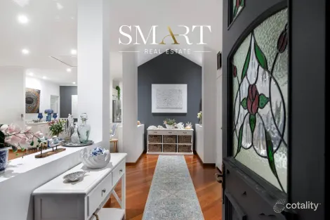 Property photo of 1 Butterfly Court Benowa QLD 4217