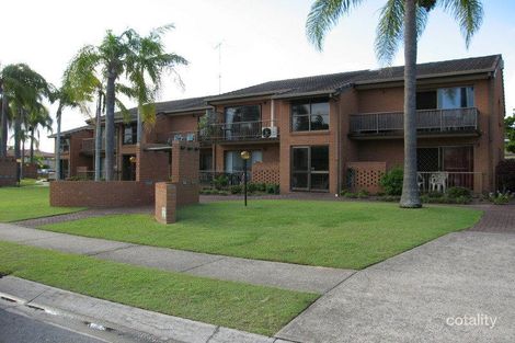 38 Duet Dr, Mermaid Waters, QLD 4218