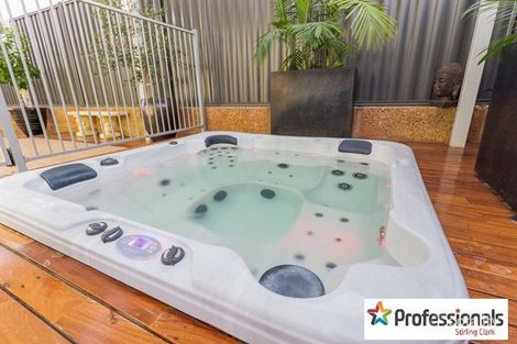 Property photo of 3 Stable Vista The Vines WA 6069